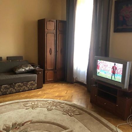 Old Town Flat Мукачево Экстерьер фото