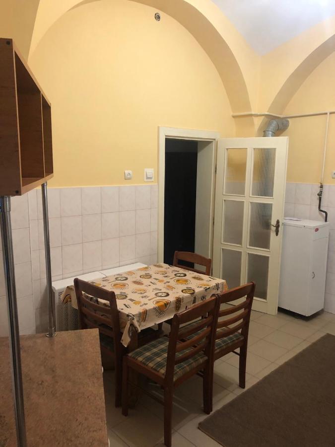 Old Town Flat Мукачево Экстерьер фото